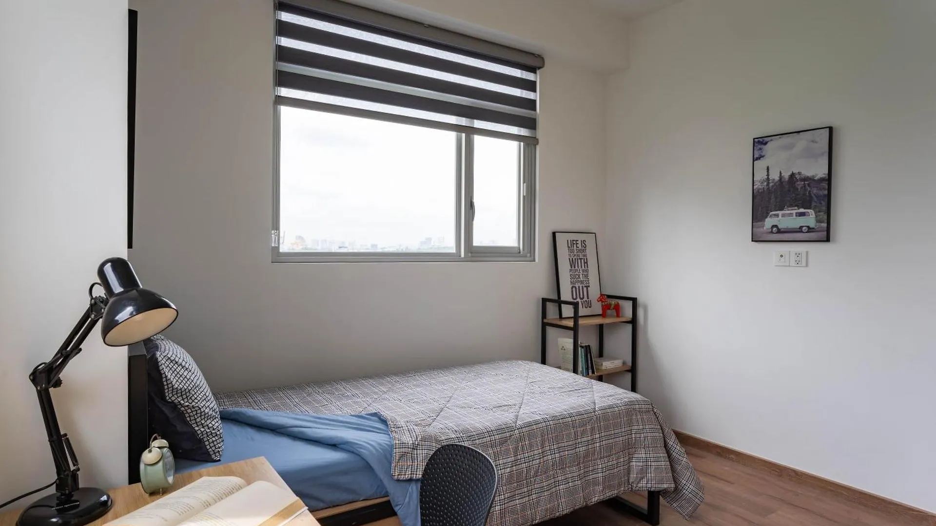 Roomio Paris Hoang Kim-Shared Apartment Ho Chi Minh City Homestay