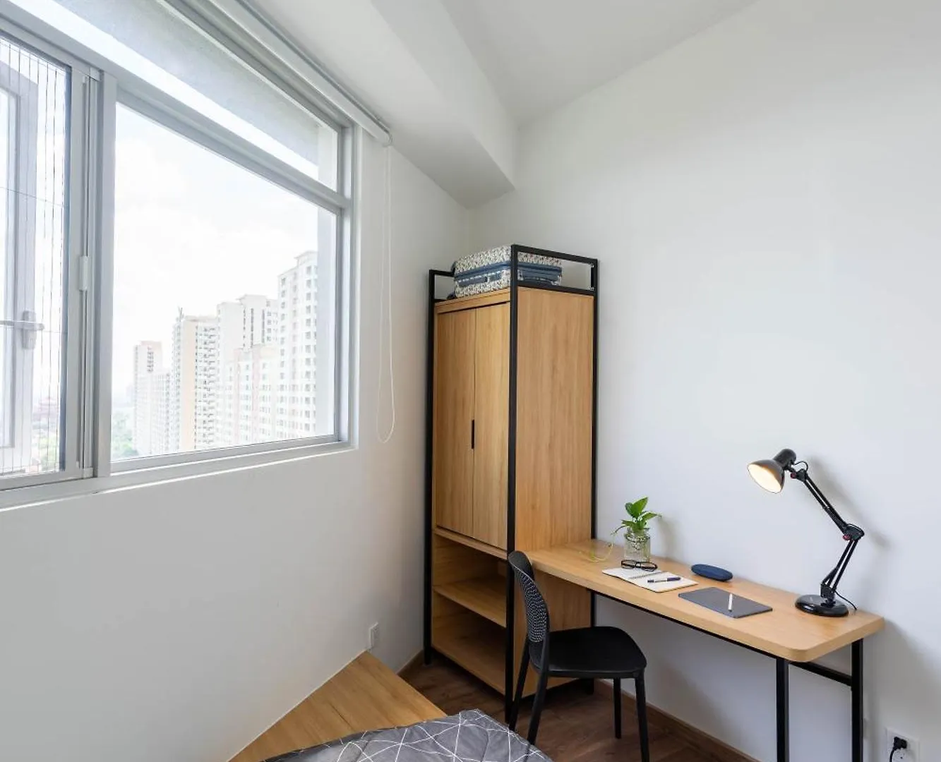 Homestay Roomio Paris Hoang Kim-Shared Apartment Ho Chi Minh City Vietnam